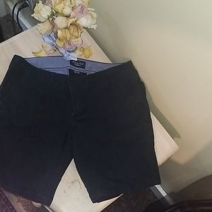 Bermuda Shorts**AEO